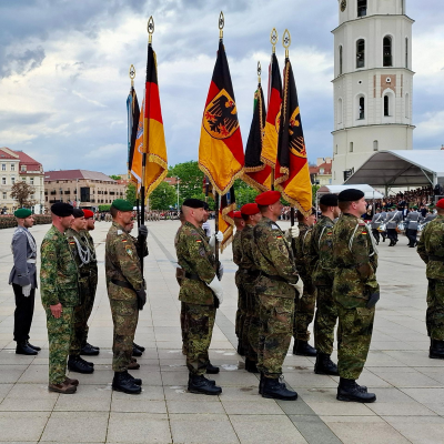 episode Bundeswehr in Litauen - Die Brigade kommt artwork