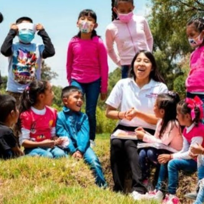 episode Educación Comunitaria artwork