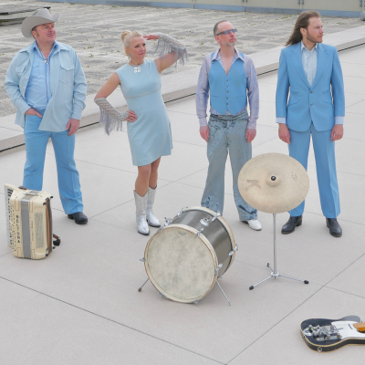 episode Spaciger Familiensound – die Stuttgarter Band Los Santos artwork