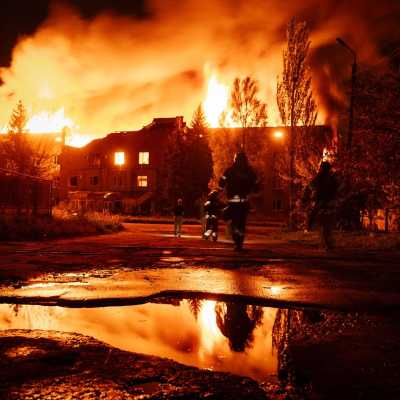 episode The Ukrainian Peace Plan Written by ... Russia? artwork