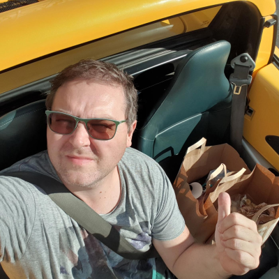 episode La musica peggiora come peggiorano le auto. Il Mondo e' spianato artwork