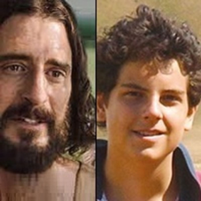 episode Jonathan Roumie difende l'eucaristia e cita Carlo Acutis artwork