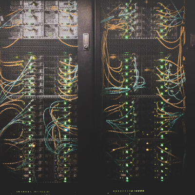 episode Data center, dove il digitale diventa reale artwork