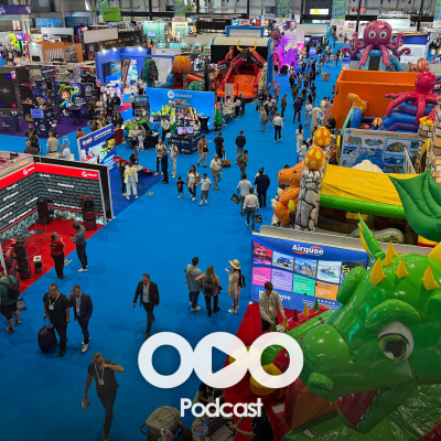 episode Op de pretparkbeurs in Barcelona artwork
