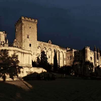 episode Avignon: Popes, a Bridge, Marvelous Gastronomy and a Festival, Episode 331 artwork