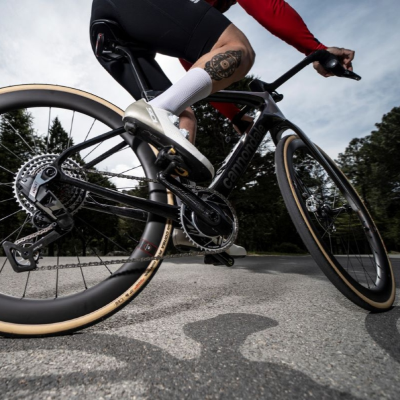 episode Cannondale Synapse 2025, MMR Simun, Canyon Sender CFR... y DJI "responde" artwork