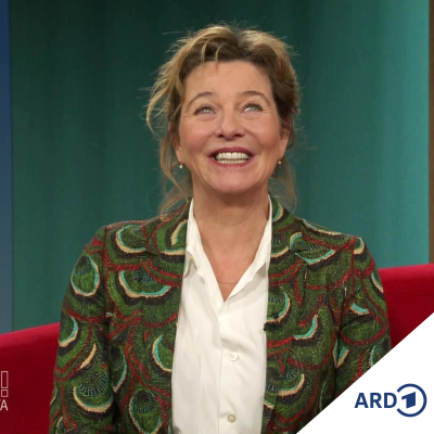 episode Schauspielerin Margarita Broich im Talk auf dem Roten Sofa artwork