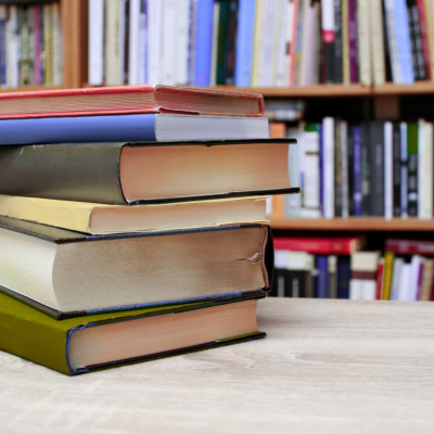 episode Mit aktuellen Büchern von Salman Rushdie, John Banville und Sigrid Nunez artwork