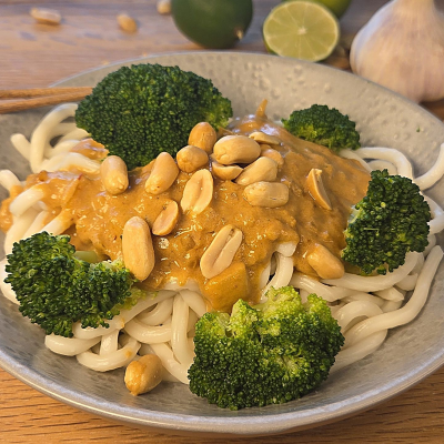 episode Folge 156 - Soulfood aus Japan: Udon-Nudeln mit Brokkoli und Erdnusssauce artwork