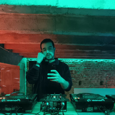 episode DOWN BY THE RIVER #15 w/ Doo artwork