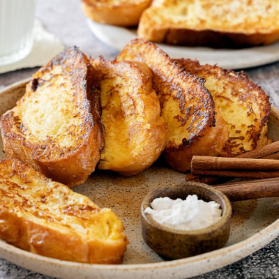 episode Las tardes de RNE - Torrijas con historia, de su origen medieval a la receta perfecta - 11/08/25 artwork