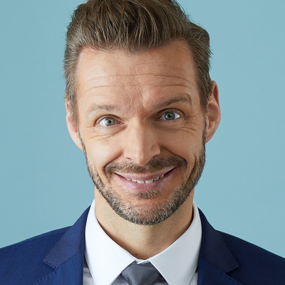 episode Florian Schroeder: „Ich glaube, dass vieles in der Biografie eines Menschen aus einem Mangel heraus entsteht“ artwork