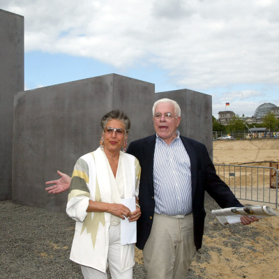 episode Der lange Streit um ein gutes Ergebnis: 20 Jahre Holocaust-Mahnmal artwork