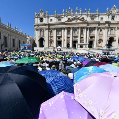 episode Radio Vaticana con Voi 29.04.2025 artwork