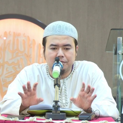 episode Ustadz Abu Humairoh - Tanda Kiamat 1 Laki Laki Bisa Menikahi 50 Wanita artwork
