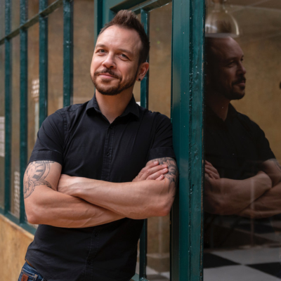 episode Mazze Wiesner - Musiker, Multiinstrumentalist, Kümmerer artwork