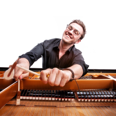 episode Frank Dupree - Award Winning German Pianist And Conductor. Plays Classical And Jazz. Devotee Of Ukrainian Composer Nikolai Kapustin. London Philharmonic, Bern Symphony, Lincoln Center, Royal Albert Hall! artwork