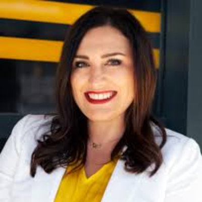 episode Rhonda Hiatt - Global CEO - M&C Saatchi Consulting artwork