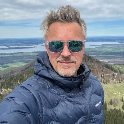 episode Markenaufbau mit Jens Schlangenotto - Personal Branding für Experten und Unternehmen: #055 - Klarheit auf 2.000 Metern – Was Masterminds in den Bergen mit dir machen artwork