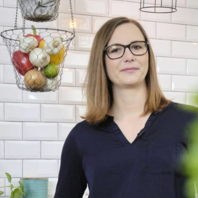 episode 002 "LIEBLING, WIE WAR DIE WOCHE?" mit Ernährungscoach Dr. Christina Steinbach artwork