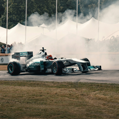 episode Ein Rennen gegen die Zeit – Warum boomt die Formel 1? artwork
