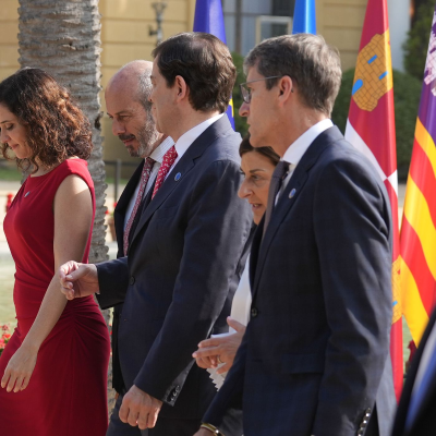 episode Es Noticia: Los presidentes del PP piden a Sánchez elecciones anticipadas artwork