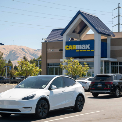 episode What’s News in Markets: CarMax Woes, Intel Soars, Tylenol Pressure artwork