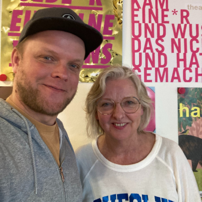 episode Oldenburg überrascht: Theater für Babys und Spargel im Döner artwork