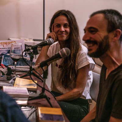 episode LA HISTORIA DE LA LUNA CONTADA POR ÁNGEL CASTAÑO, VICKY CANTOS Y PABLO LORIENTE #LUNA398 artwork