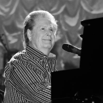 episode Beach Boys Mitbegründer Brian Wilson gestorben: Abschied von einer Musiklegende artwork