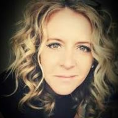 episode Episode 45: Claire Williams, CEO of Oasis Domestic Abuse Service: The Authentic Joy of being Vivaciously Visible artwork