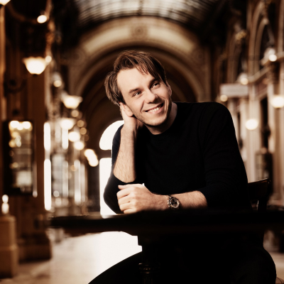 episode Der Tenor Benjamin Bernheim – Elegante Leichtigkeit der Stimme artwork