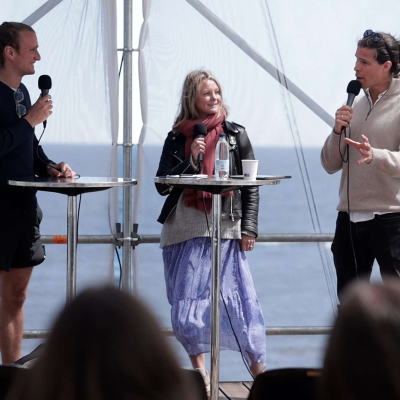 episode Ud i Naturen – eller Ud med Naturen: Fremtidsscenarier for naturen i Danmark Gæst: Alexander Holm (LIVE fra Folkemødet 2025) artwork
