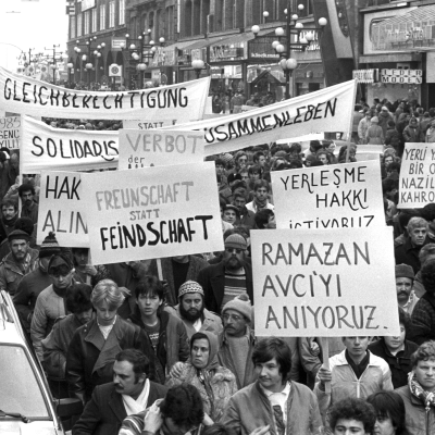episode Hamburgs Baseballschlägerjahre - Rechte Gewalt in den 1980er-Jahren artwork
