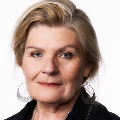 episode Cecilia Uddén: Nu vill alla hamna på rätt sida historien artwork