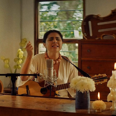 episode Silvana Estrada: Tiny Desk (Home) artwork