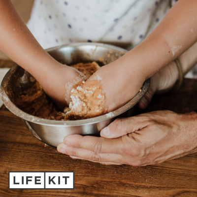 episode How to embrace the mess and teach your kids to cook artwork
