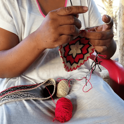 episode Waleker, mujeres tejedoras en Mayabangloma artwork