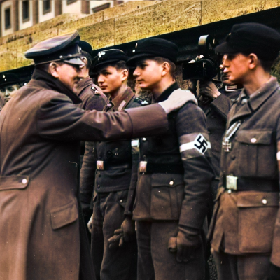 episode Los Niños Soldado de Hitler | La "Escena" más Famosa de la Batalla de Berlín 1945 artwork