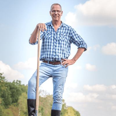 episode Agrora 7 - Walter Peters Vertriebstraining: Zoom, MS Teams und Co. statt 50.000km im PKW? Agrarvertrieb während und nach der Pandemie artwork
