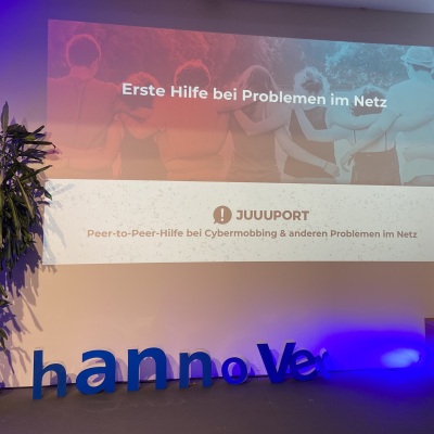 episode SMM 077 Simon Genster von JUUUPORT - Erste Hilfe bei Problemen im Netz artwork