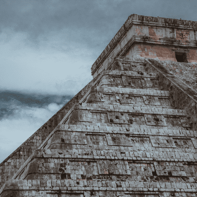 episode 7 cosas que no sabías sobre la cultura Maya. artwork