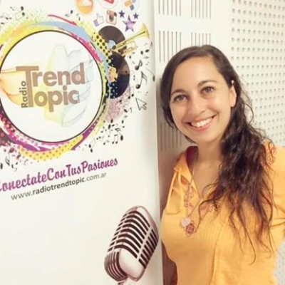 episode Universo Holístico: Como crear nuevas realidades artwork