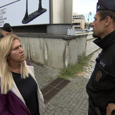 episode Policie v akci IV (104) - Záhadný kufřík / Psycho otec / Velká rodina / Letiště - Sledujte na iPrima.cz artwork