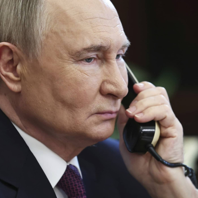 episode Putin lovar hämnd medan fler stridsflyg slås ut artwork