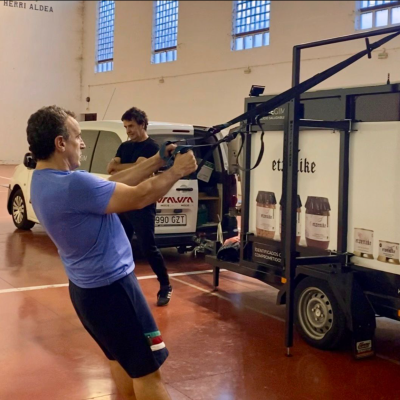 episode Carreteras Secundarias | Un gimnasio sobre ruedas para la España vacía artwork