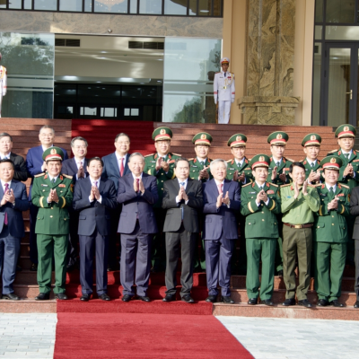 episode Thời sự 18h 8/12/2025: Tổng Bí thư Tô Lâm dự lễ kỉ niệm 80 năm Ngày truyền thống LLVT Quân khu 9 artwork