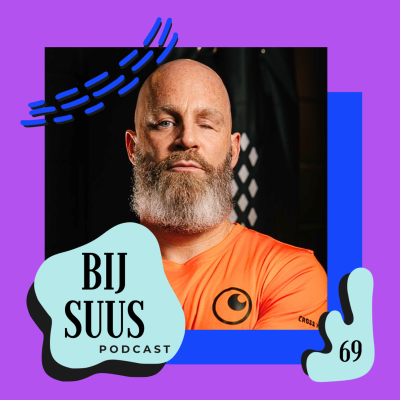 episode Mes In Oog Door Zinloos Geweld | Bij Suus #69 artwork