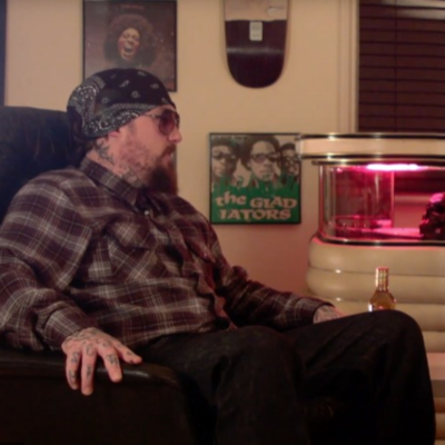 episode Ep8 Larry the live 1 Tizer. Look Twice As hard artwork