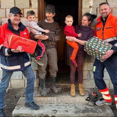 episode Weihnachtsgeschenke für Rumänien artwork